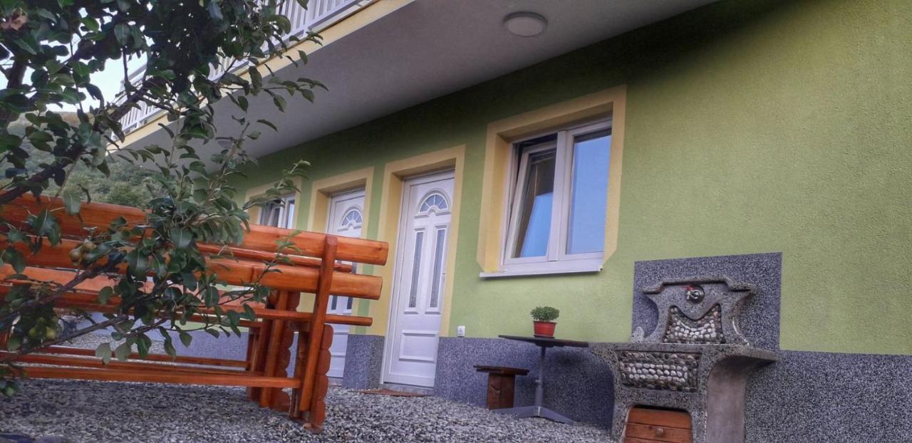 فوتشا Apartmani Vila Na Drini المظهر الخارجي الصورة